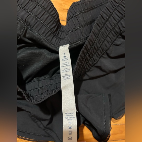 Lululemon Short - 8 - Picture 2 of 3